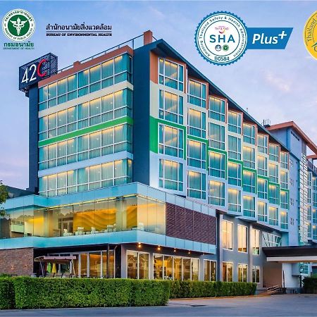 42C The Chic Hotel Nakhon Sawan Eksteriør billede