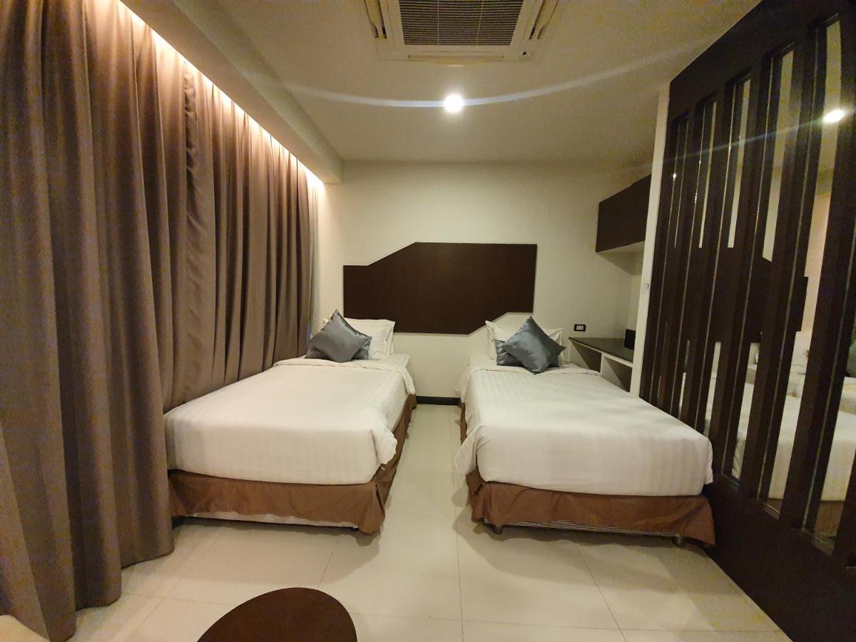 42C The Chic Hotel Nakhon Sawan Eksteriør billede