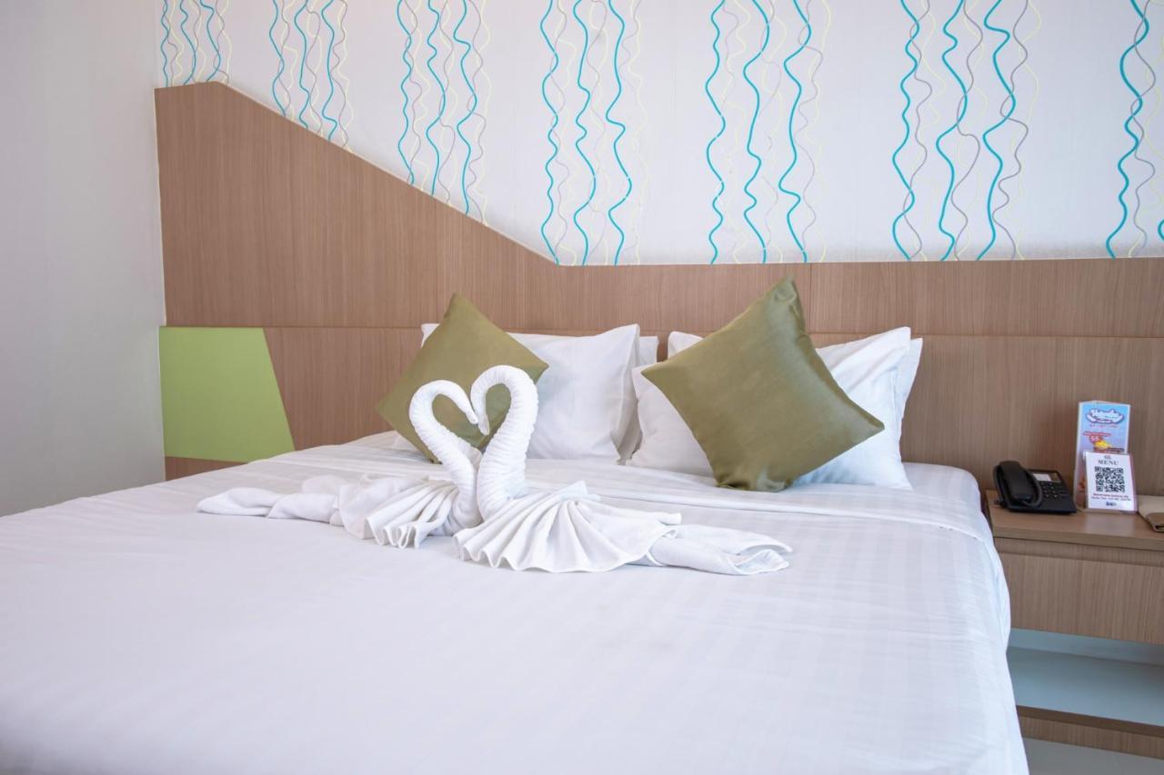 42C The Chic Hotel Nakhon Sawan Eksteriør billede