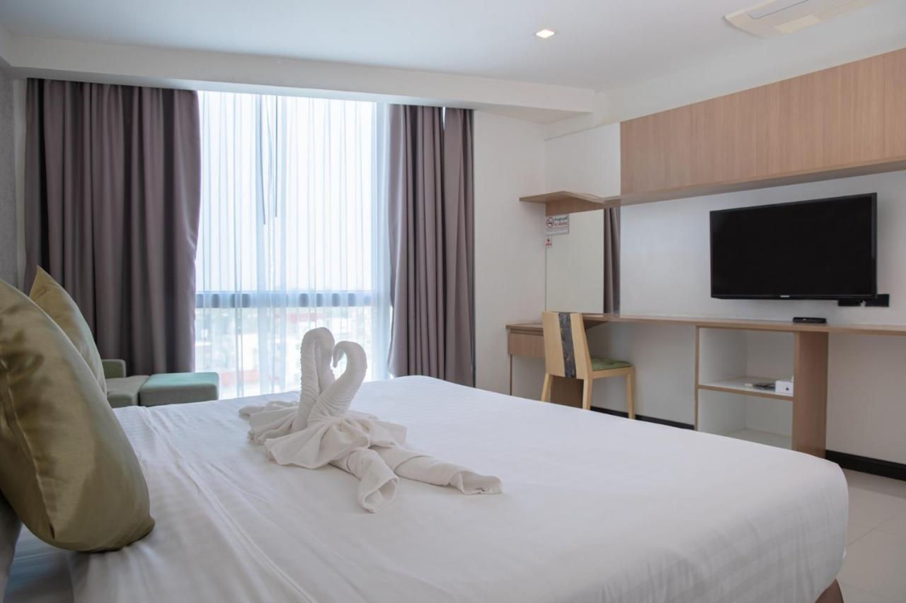 42C The Chic Hotel Nakhon Sawan Eksteriør billede