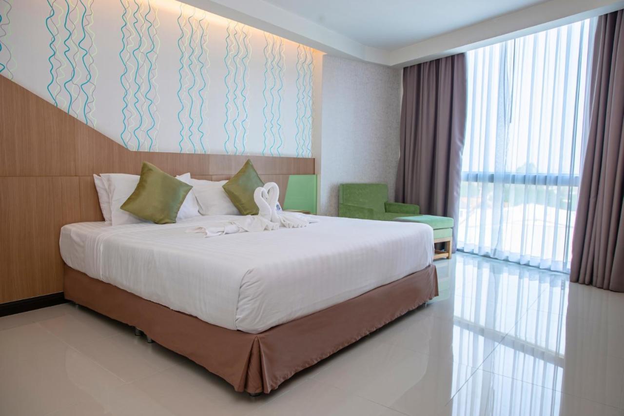 42C The Chic Hotel Nakhon Sawan Eksteriør billede