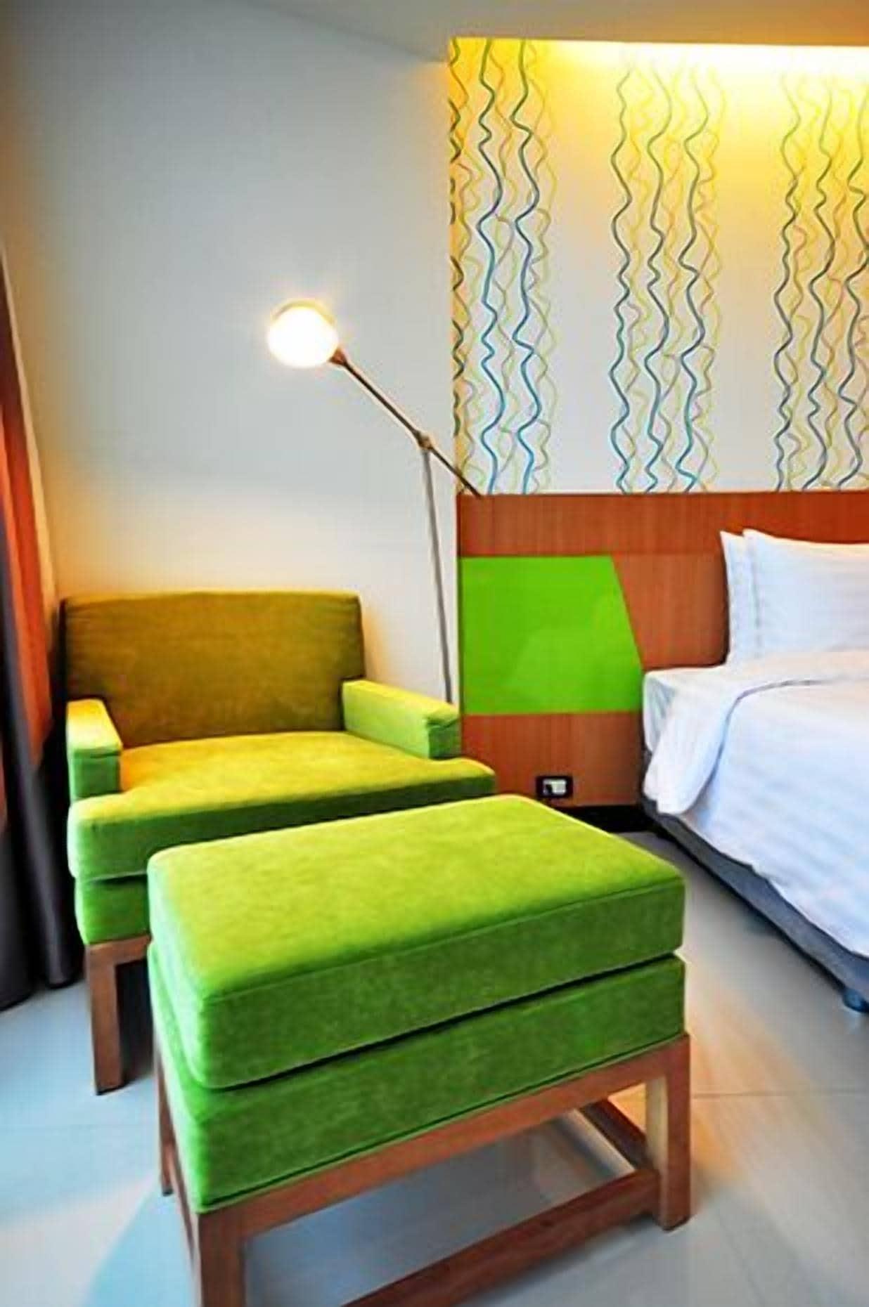 42C The Chic Hotel Nakhon Sawan Eksteriør billede
