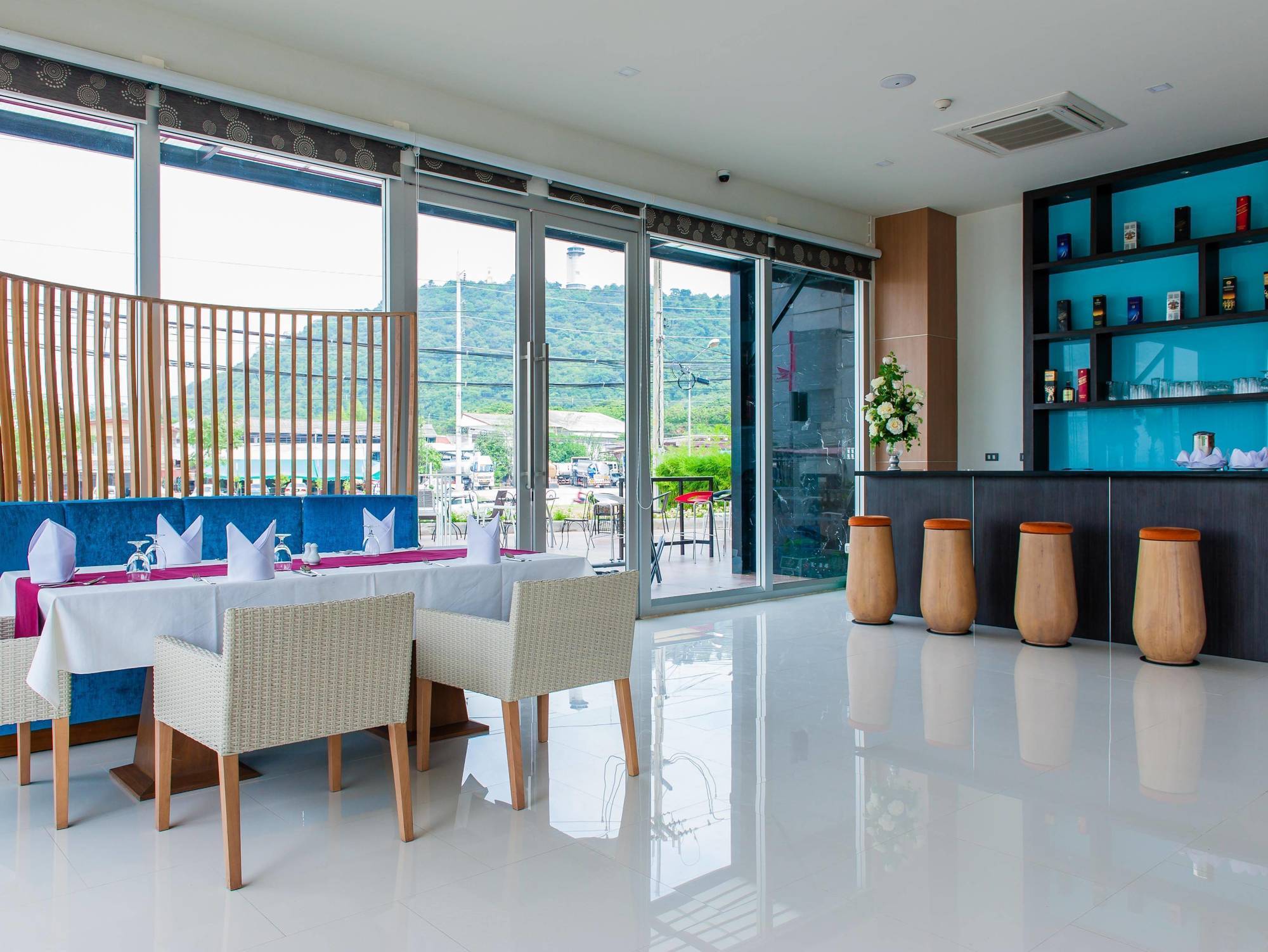 42C The Chic Hotel Nakhon Sawan Eksteriør billede